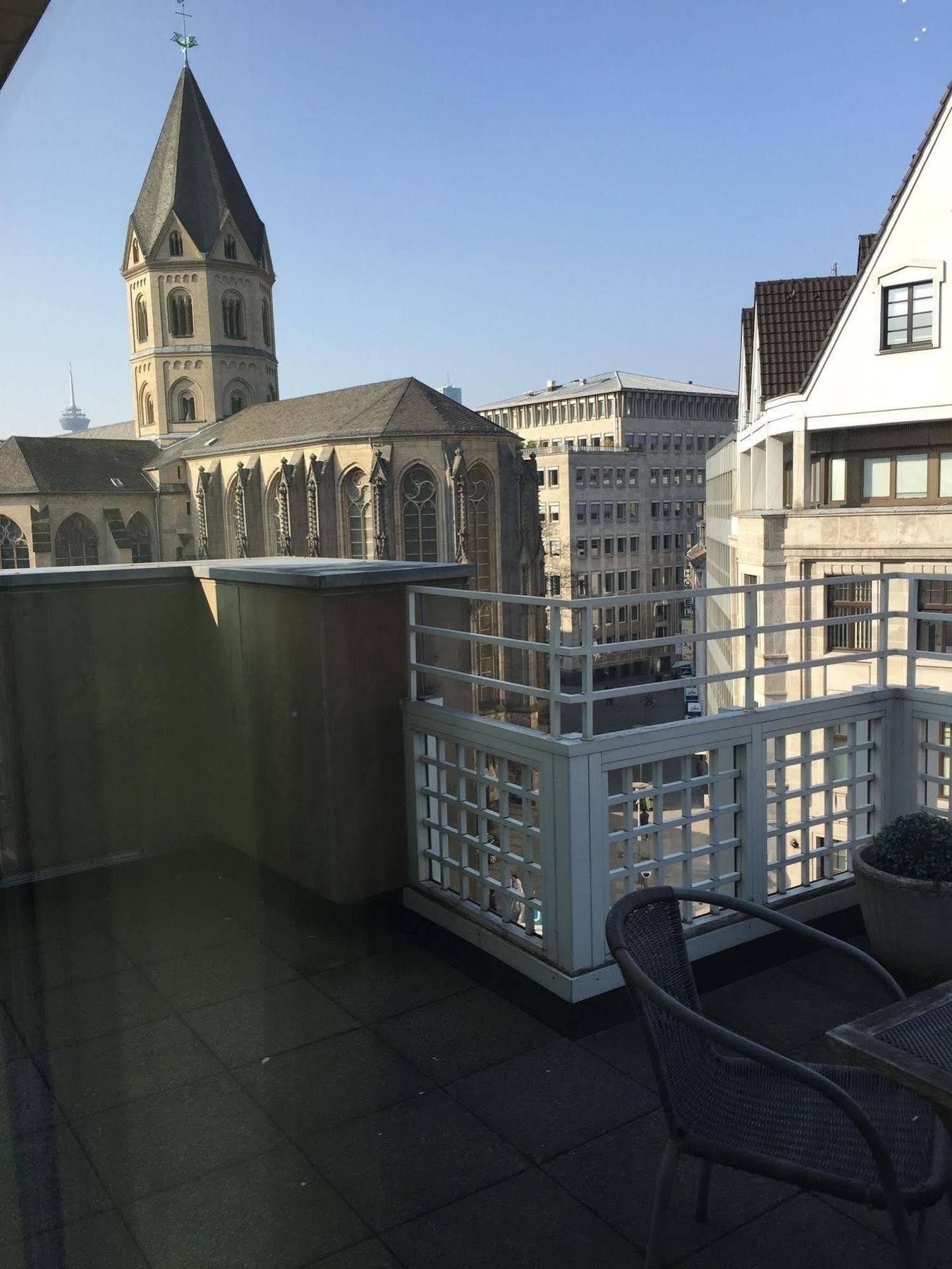 Appartement First Domizil à Cologne Extérieur photo